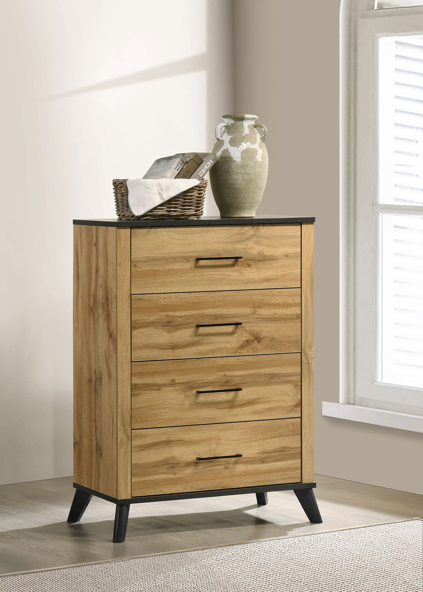 Kaywood 4-drawer Bedroom Chest of Drawers Natural Pine